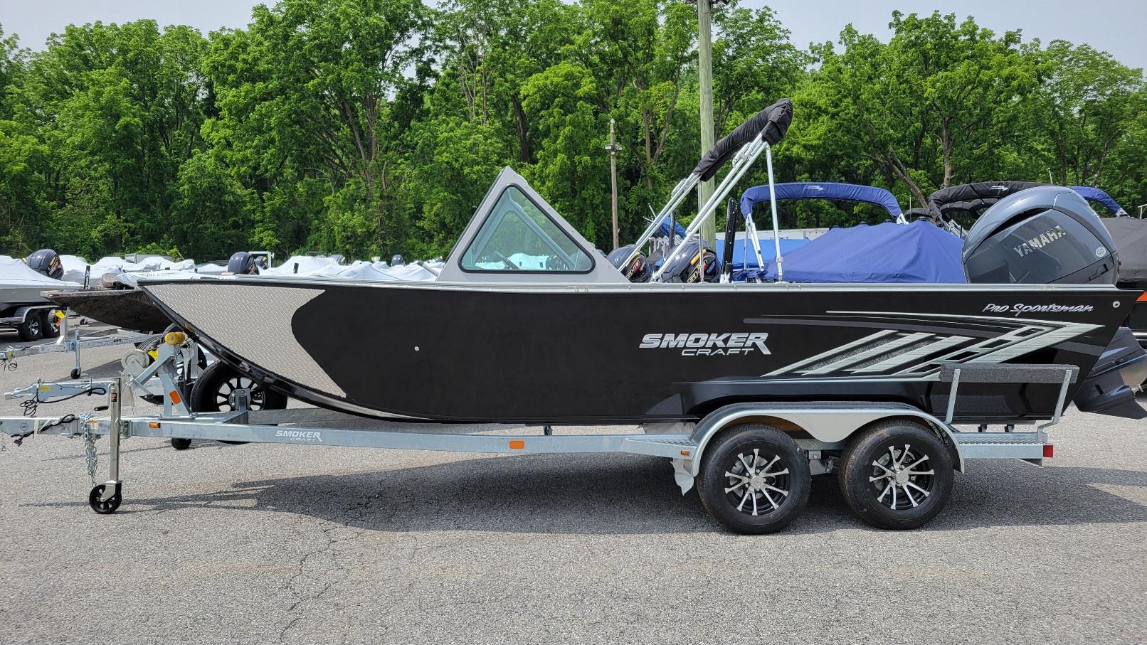 2026 Smoker Craft Pro Sportsman 2072 dual console w/ Yamaha 150 (In stock!)