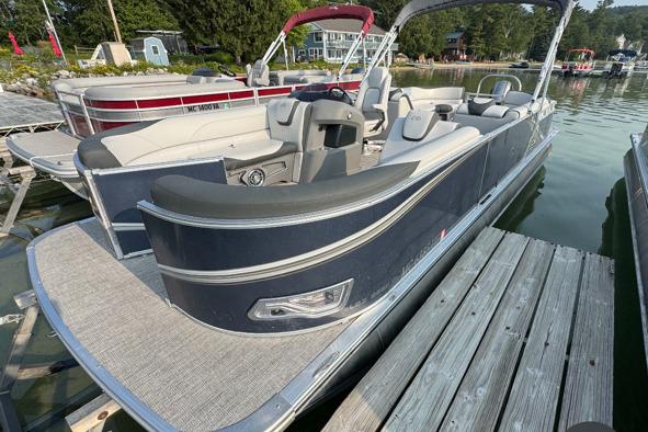 2022 Avalon 22 LSZ Quad
