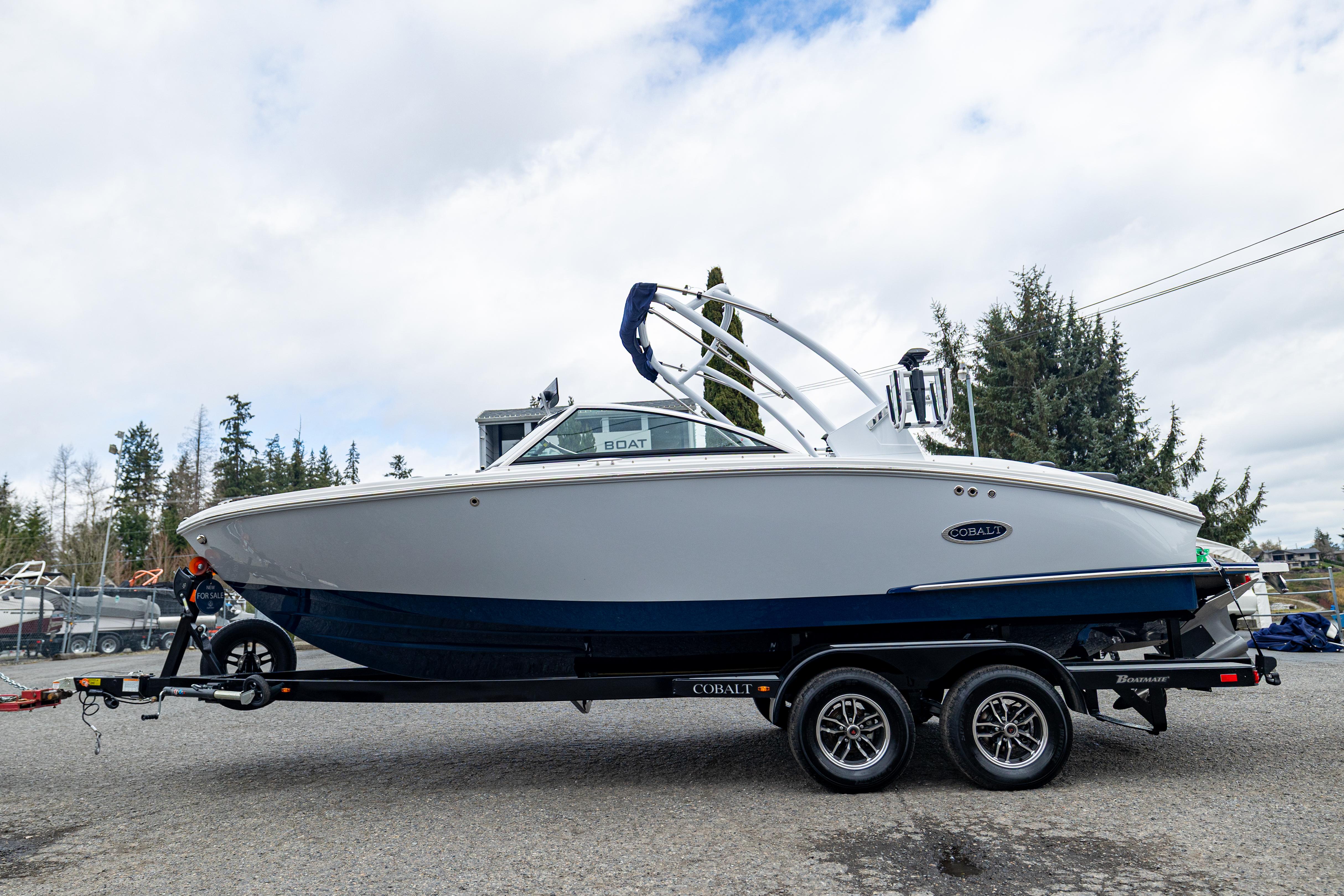 Cobalt CS23 Surf