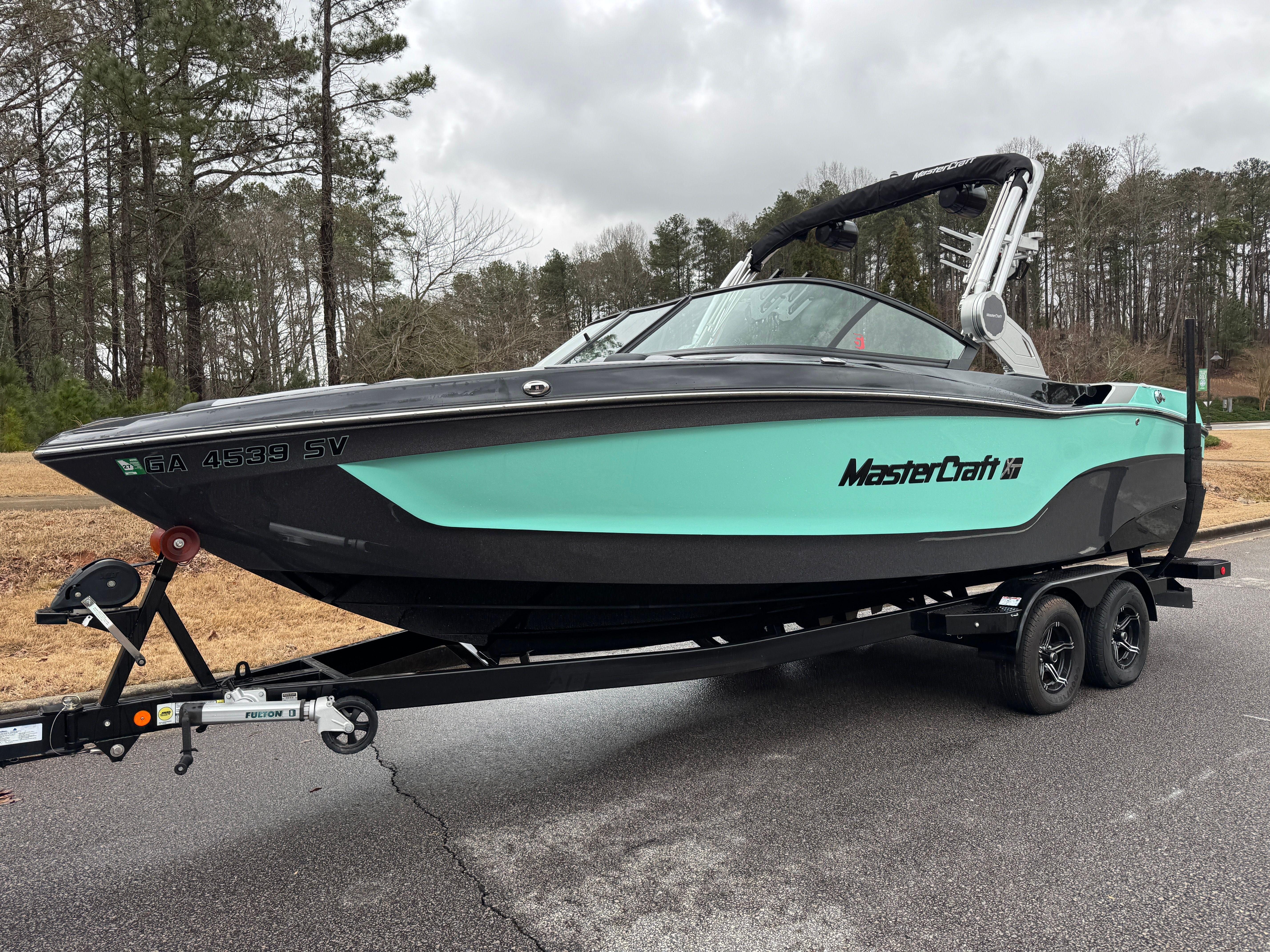 2022 MasterCraft XT23
