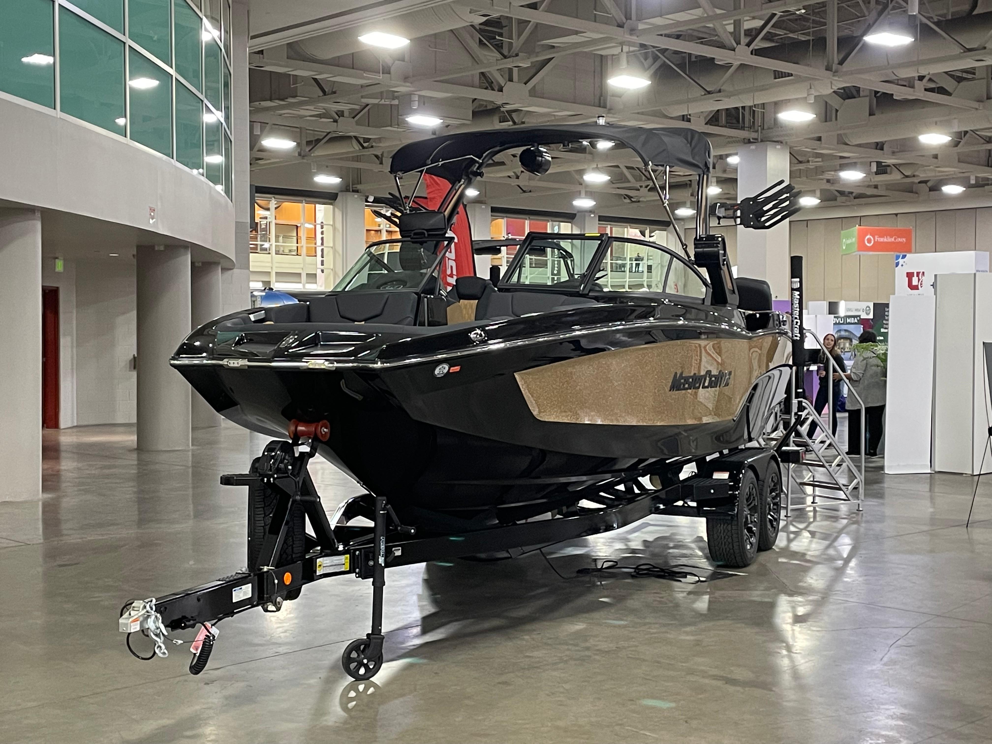 2022 MasterCraft XT24