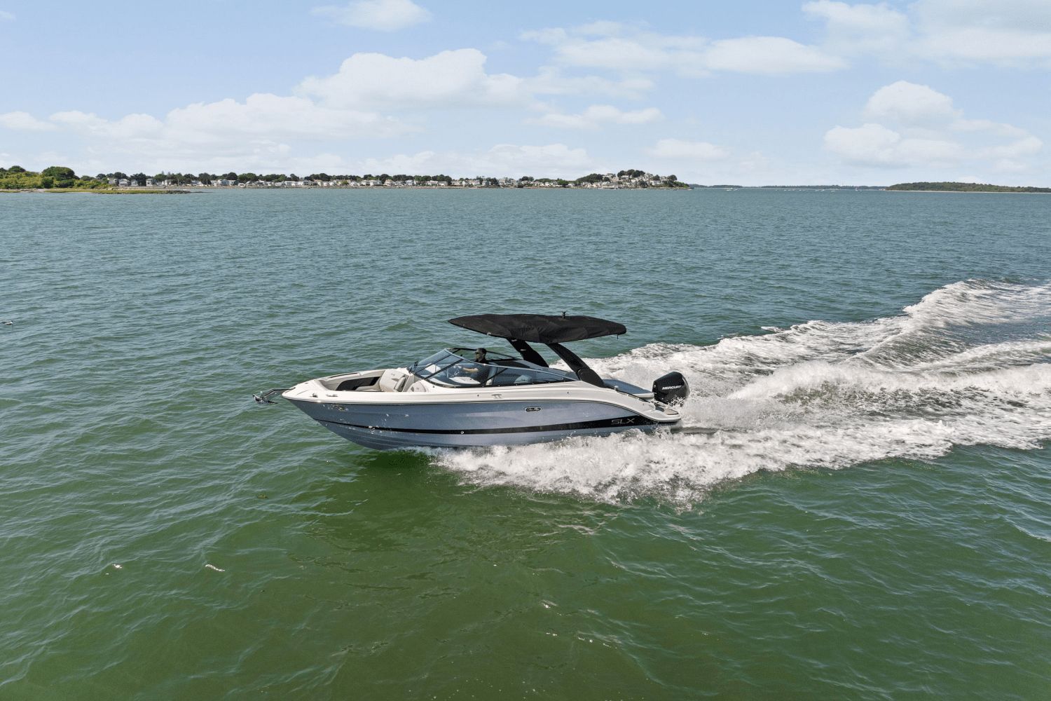 Sea Ray SLX 260 Outboard