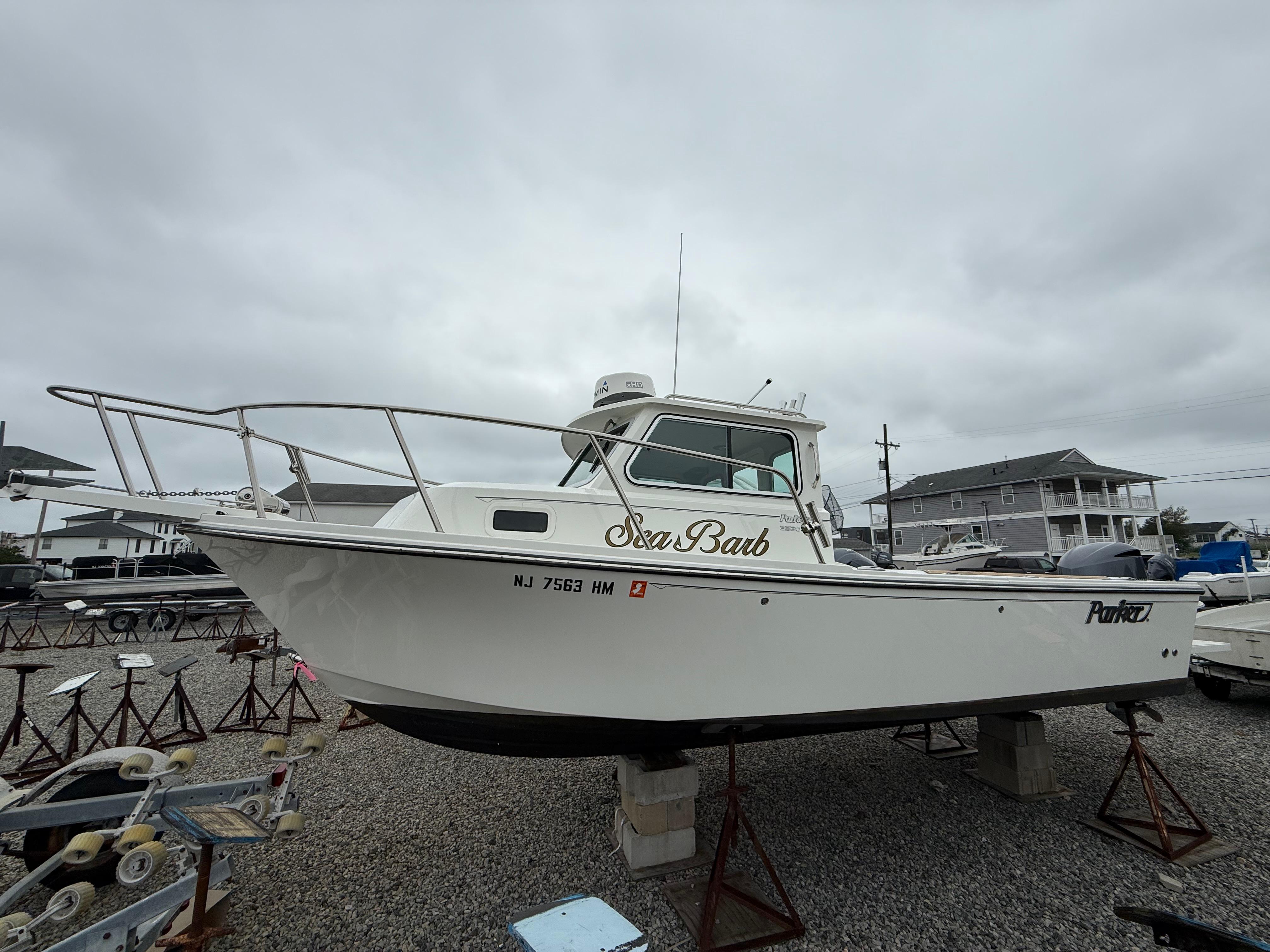 2019 Parker 2320 Sport Cabin
