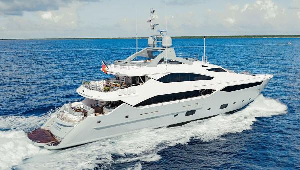 Sunseeker 131 Yacht