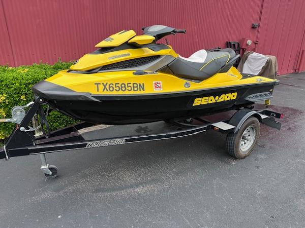 2011 Sea-Doo RXT 260