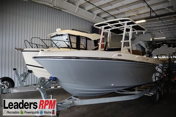 2025 Bayliner 22 CC TROPHY