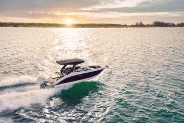 2025 Sea Ray SLX 260 Outboard