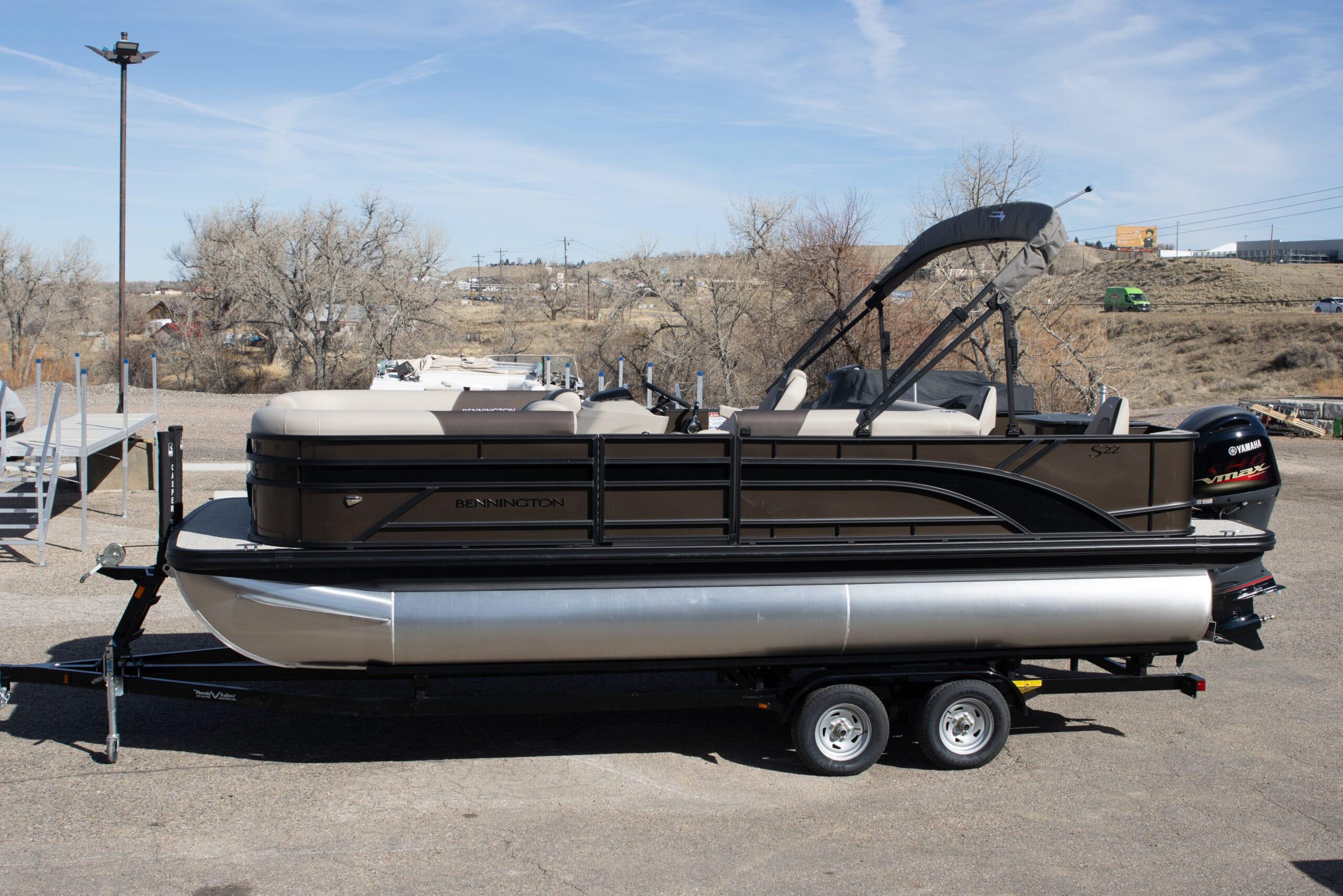 2025 Bennington 22 S Stern Fishing
