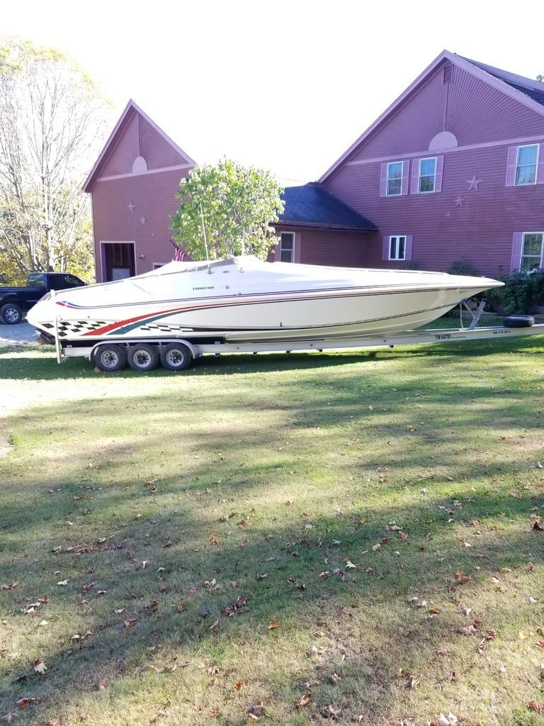 1998 Fountain Express Cruiser