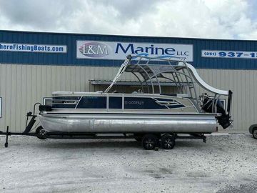 2023 Godfrey AquaPatio 255 SDC