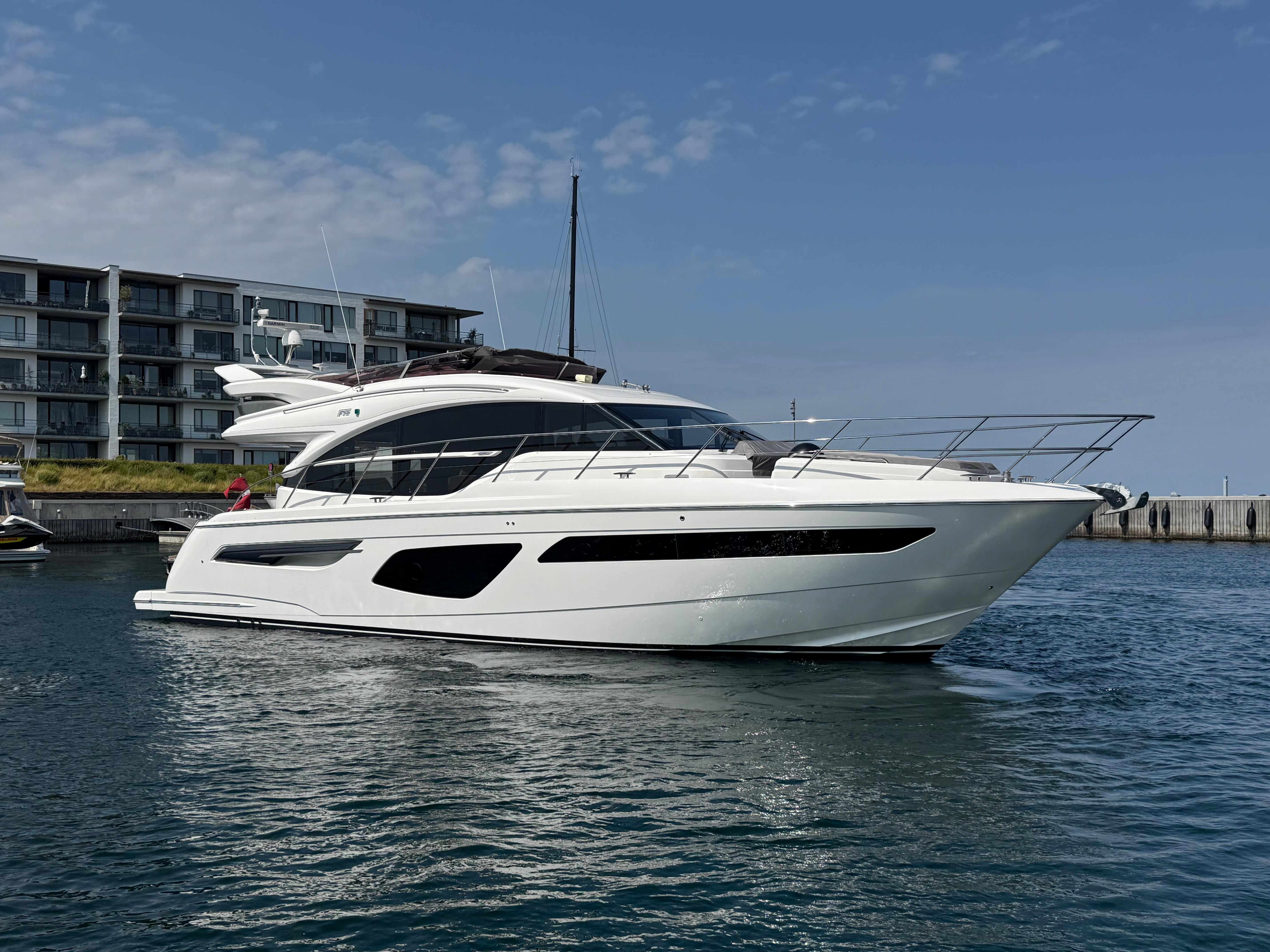 2020 Princess F55