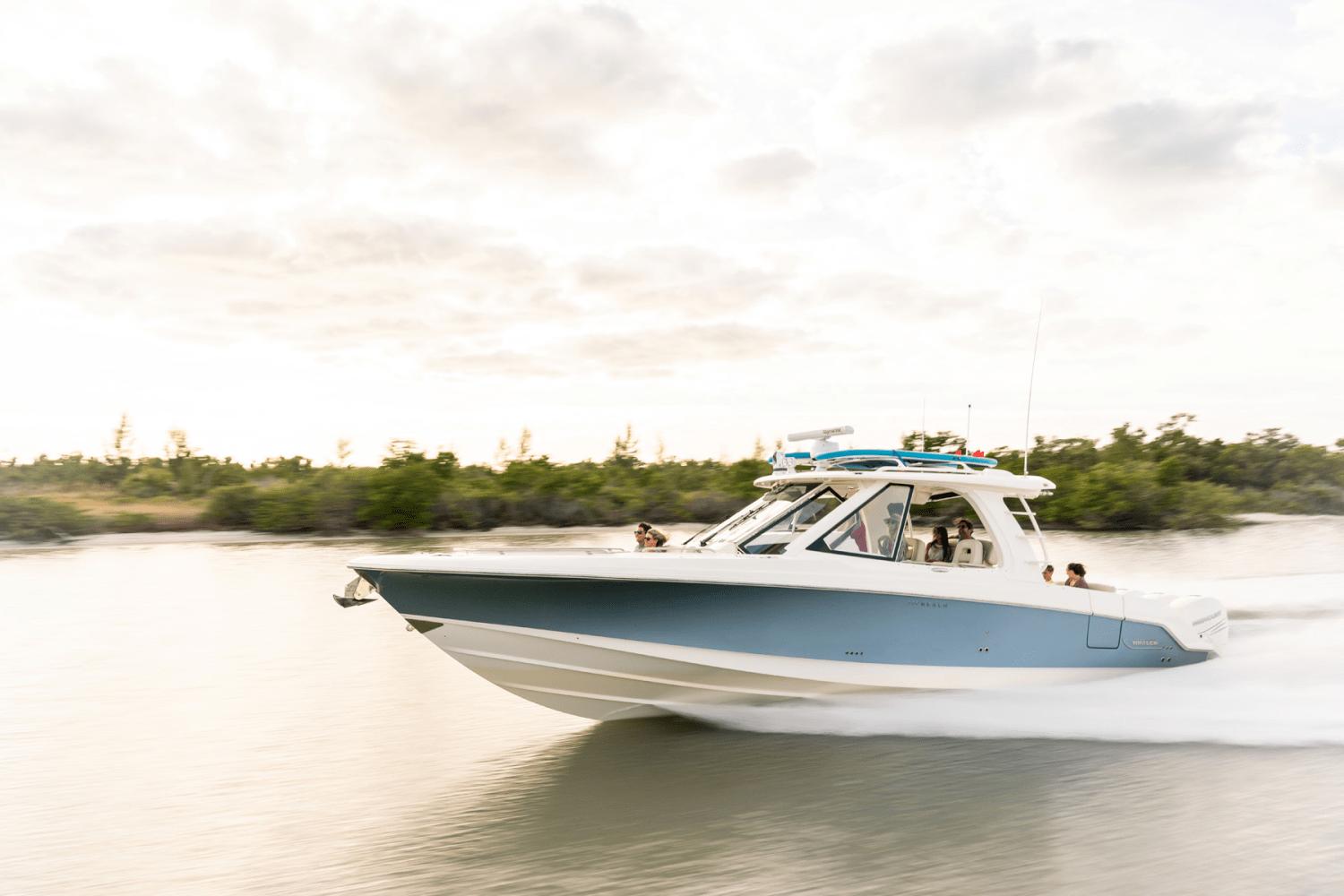2025 Boston Whaler 380 Realm