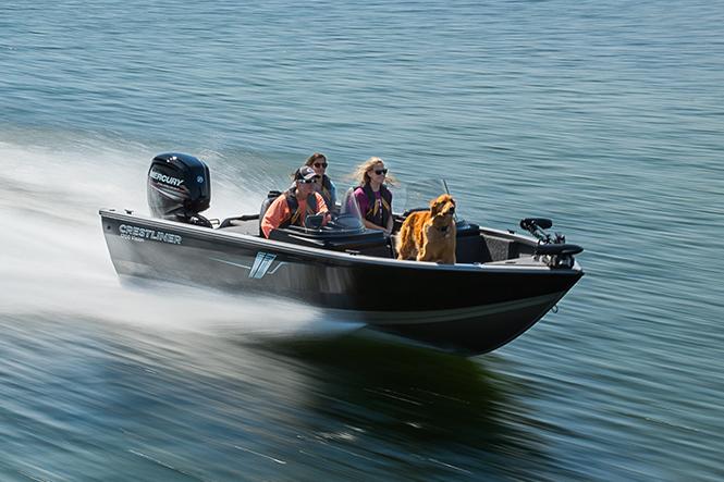 Crestliner Boat image