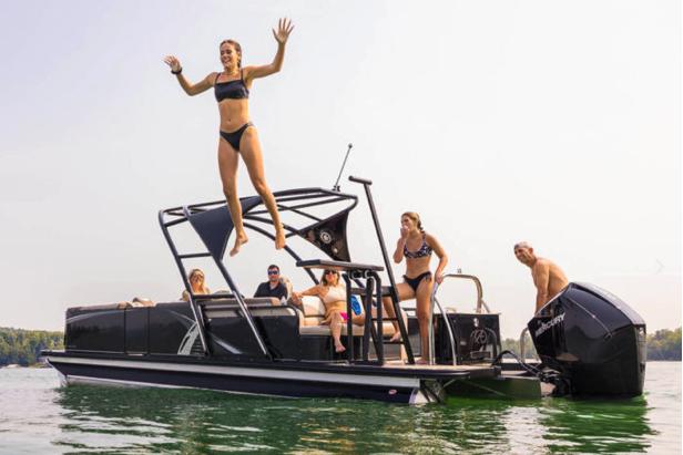 Avalon Boat image