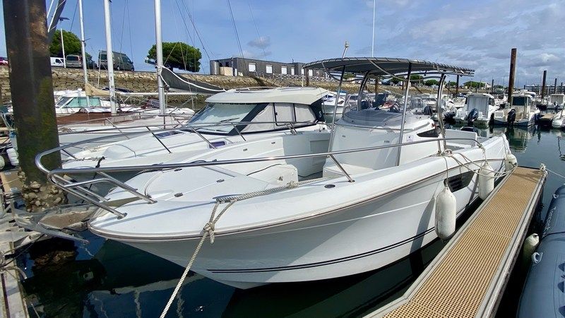 2016 Jeanneau Cap Camarat 8.5 CC