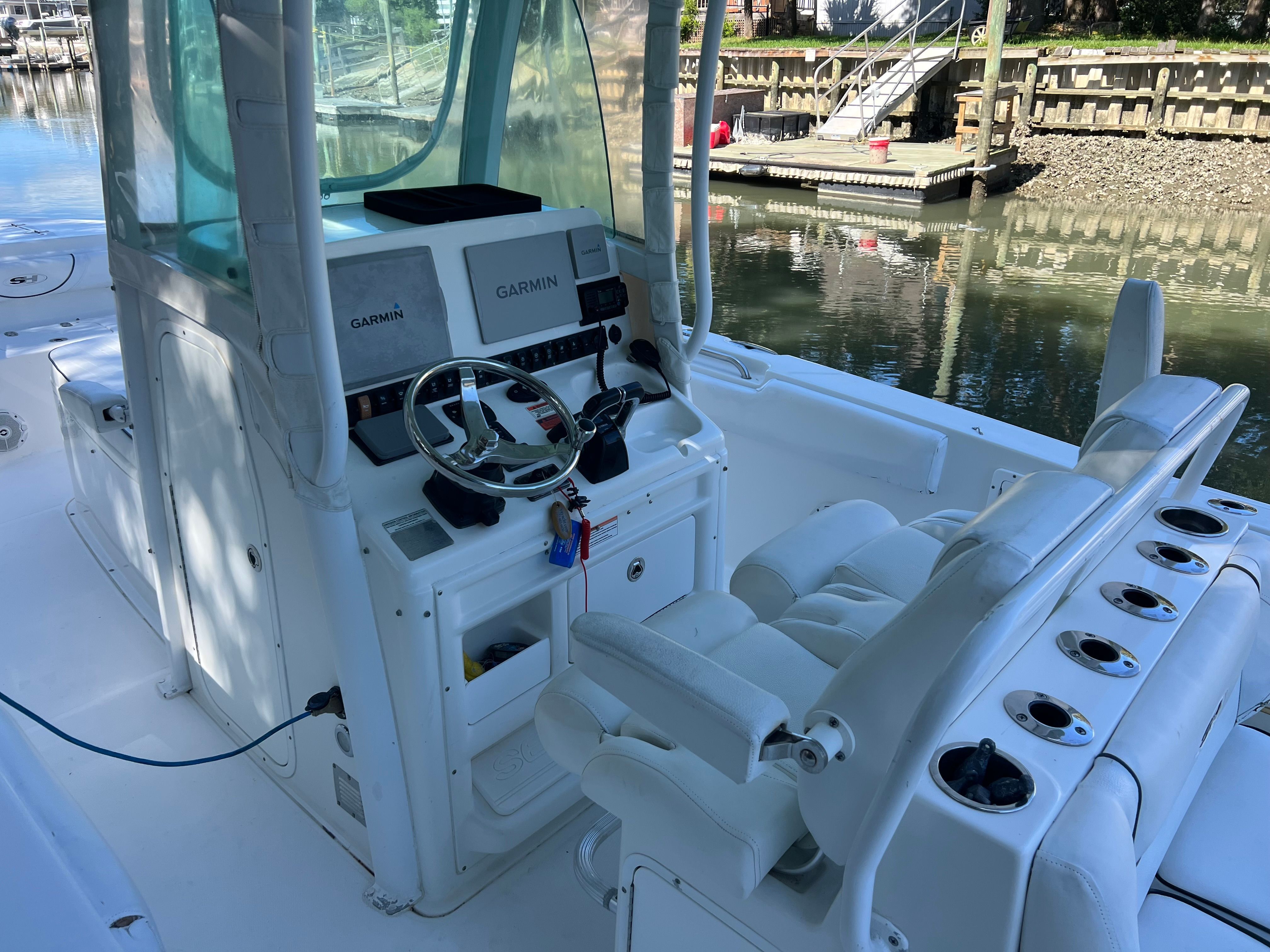 2015 Sea Hunt Gamefish 27