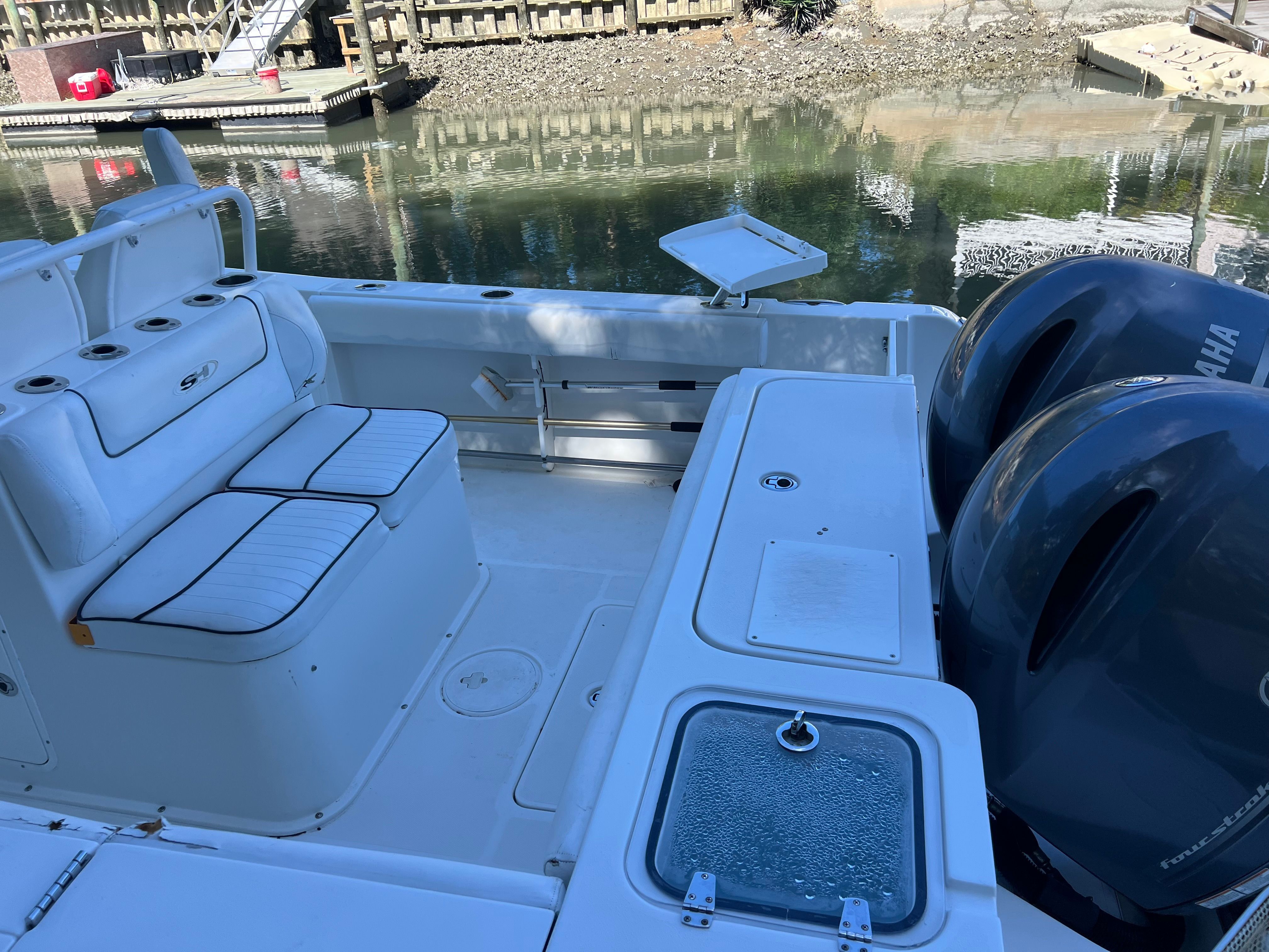 2015 Sea Hunt Gamefish 27