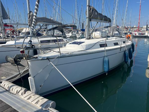 2010 Bavaria 32 Cruiser