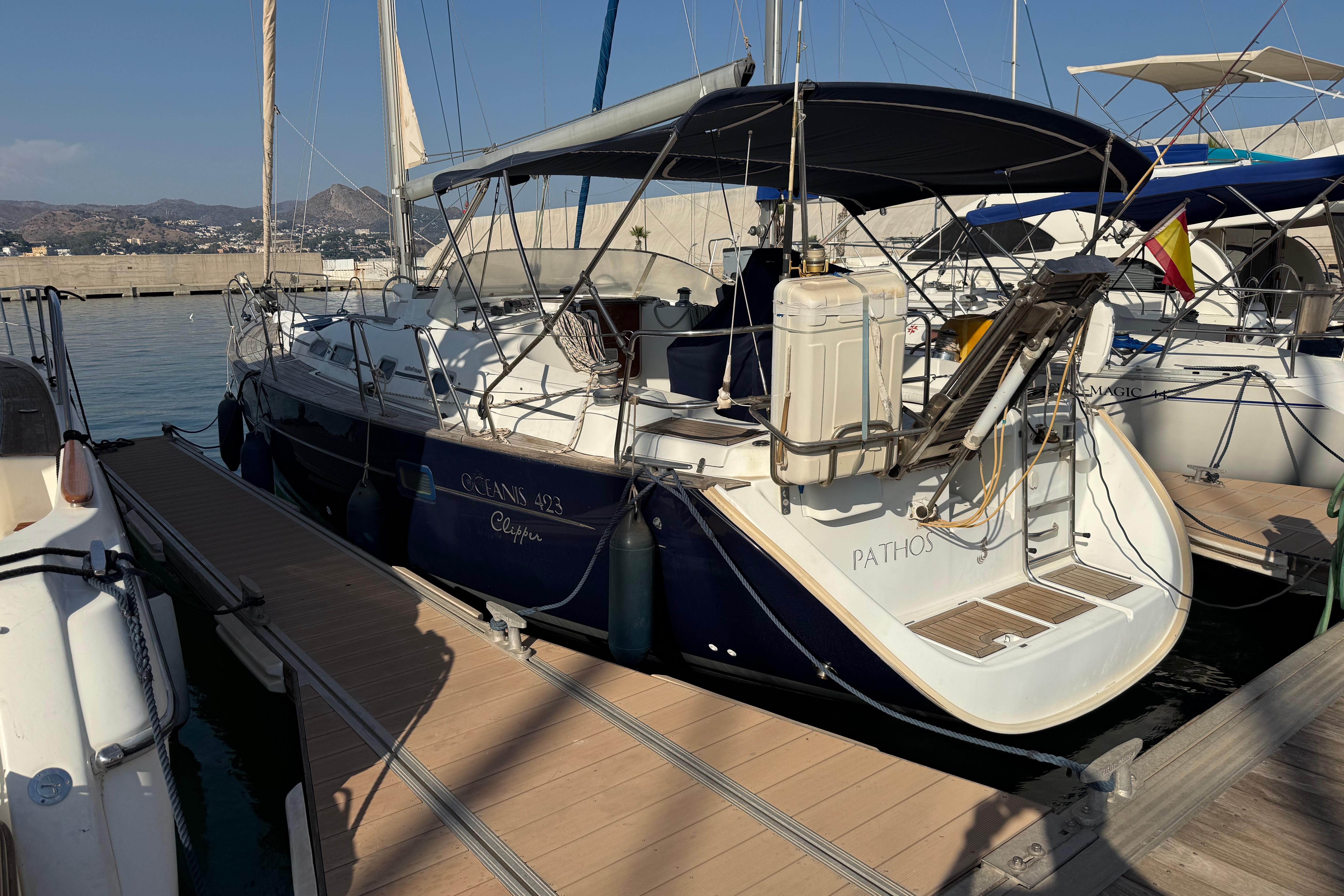 2003 Beneteau Oceanis Clipper 423