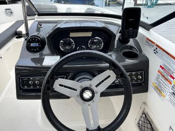 2021 Bayliner VR6 Bowrider OB