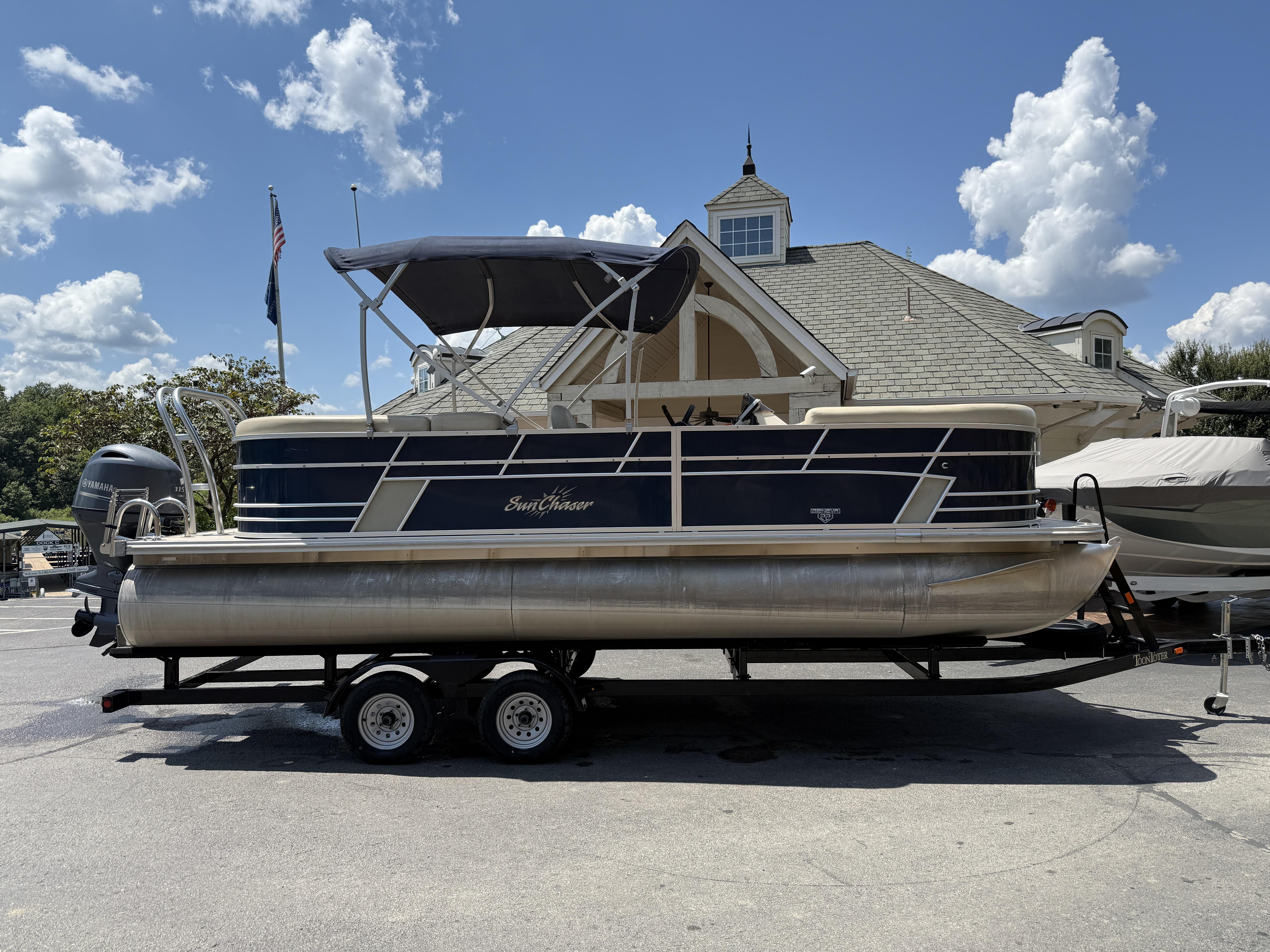 2019 SunChaser Geneva 22