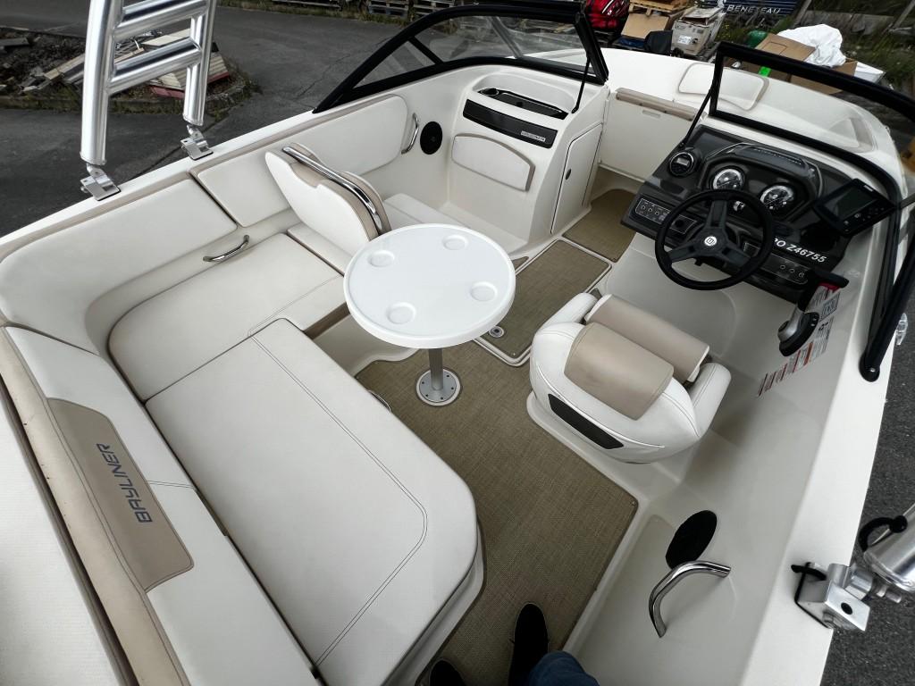 2016 Bayliner VR5 Bowrider
