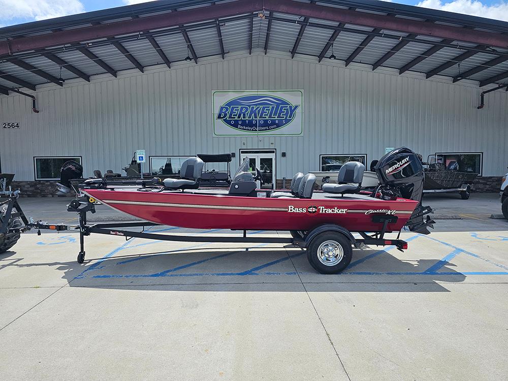 Tracker Bass Tracker Classic XL 2026 Tracker Bass Tracker Classic XL boat parked outside Berkeley Outdoors.