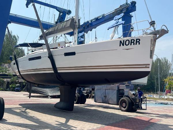 Jeanneau 53 Performance Jeanneau Yacht for sale in Malaysia