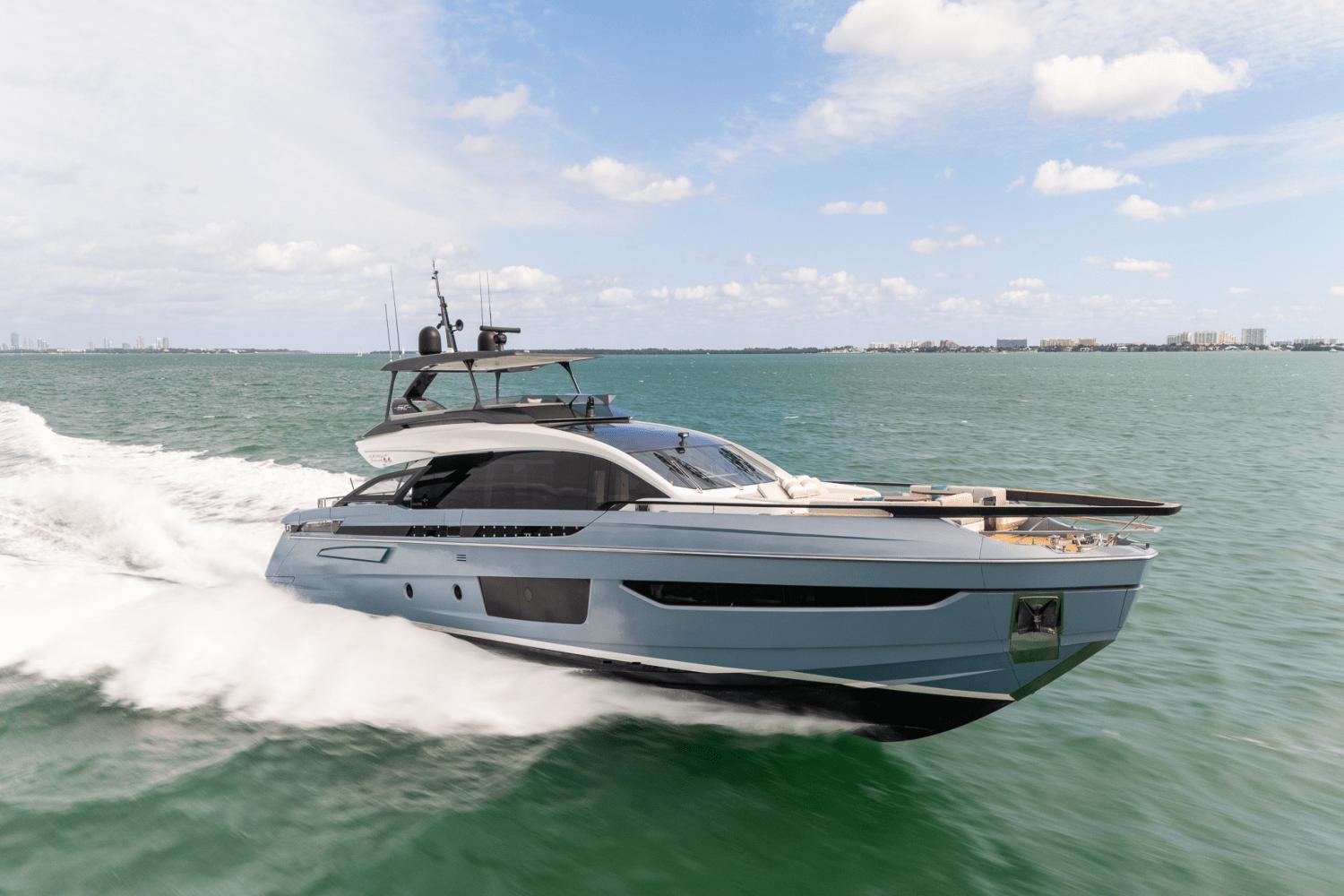 2022 Azimut S10