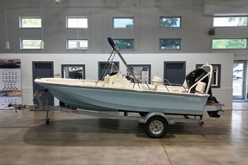 2025 Boston Whaler 170 Montauk