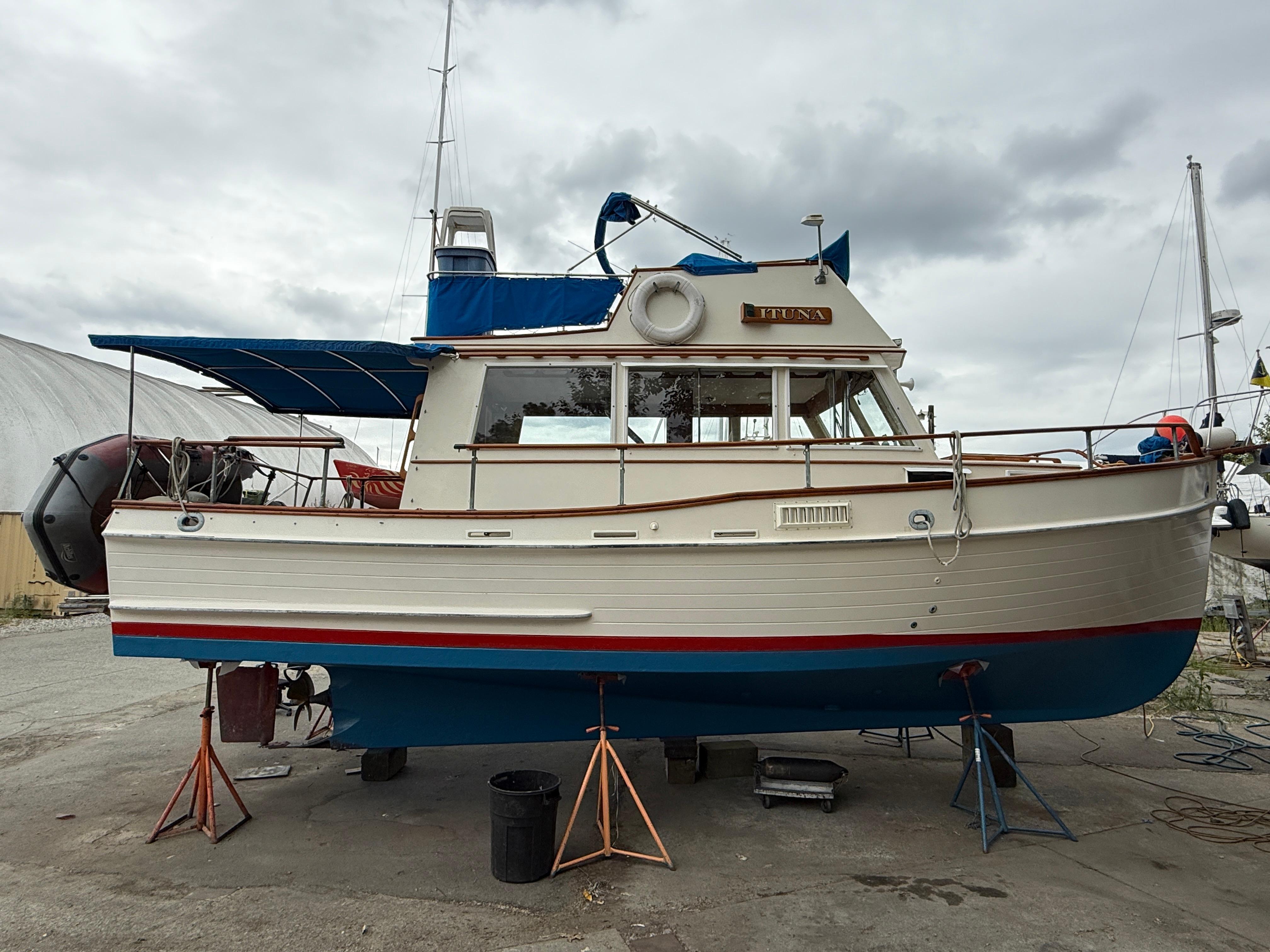 Grand Banks 32