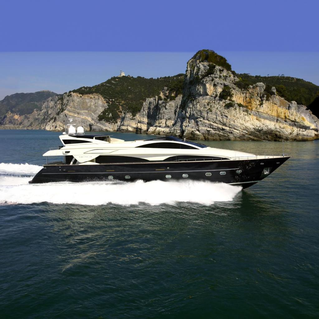Riva 115 Athena