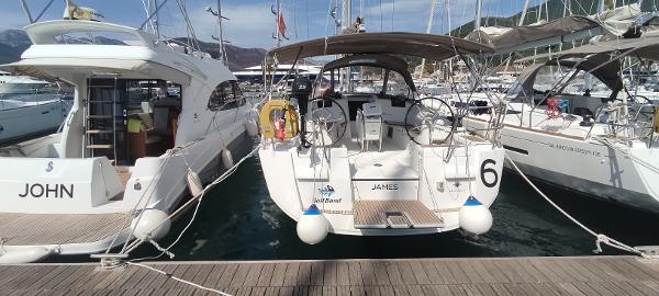 2015 Jeanneau Sun Odyssey 439