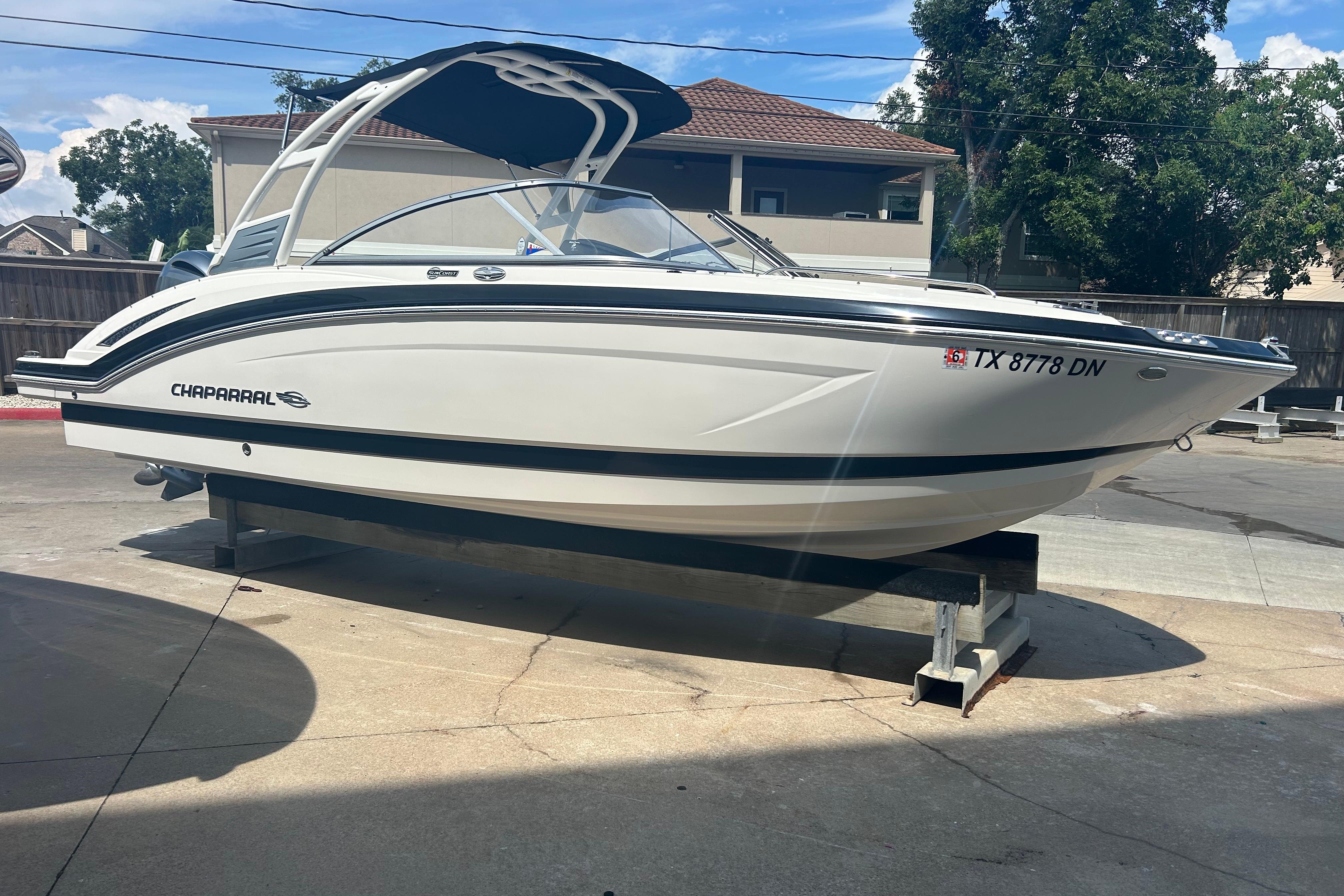 2016 Chaparral 230 Suncoast
