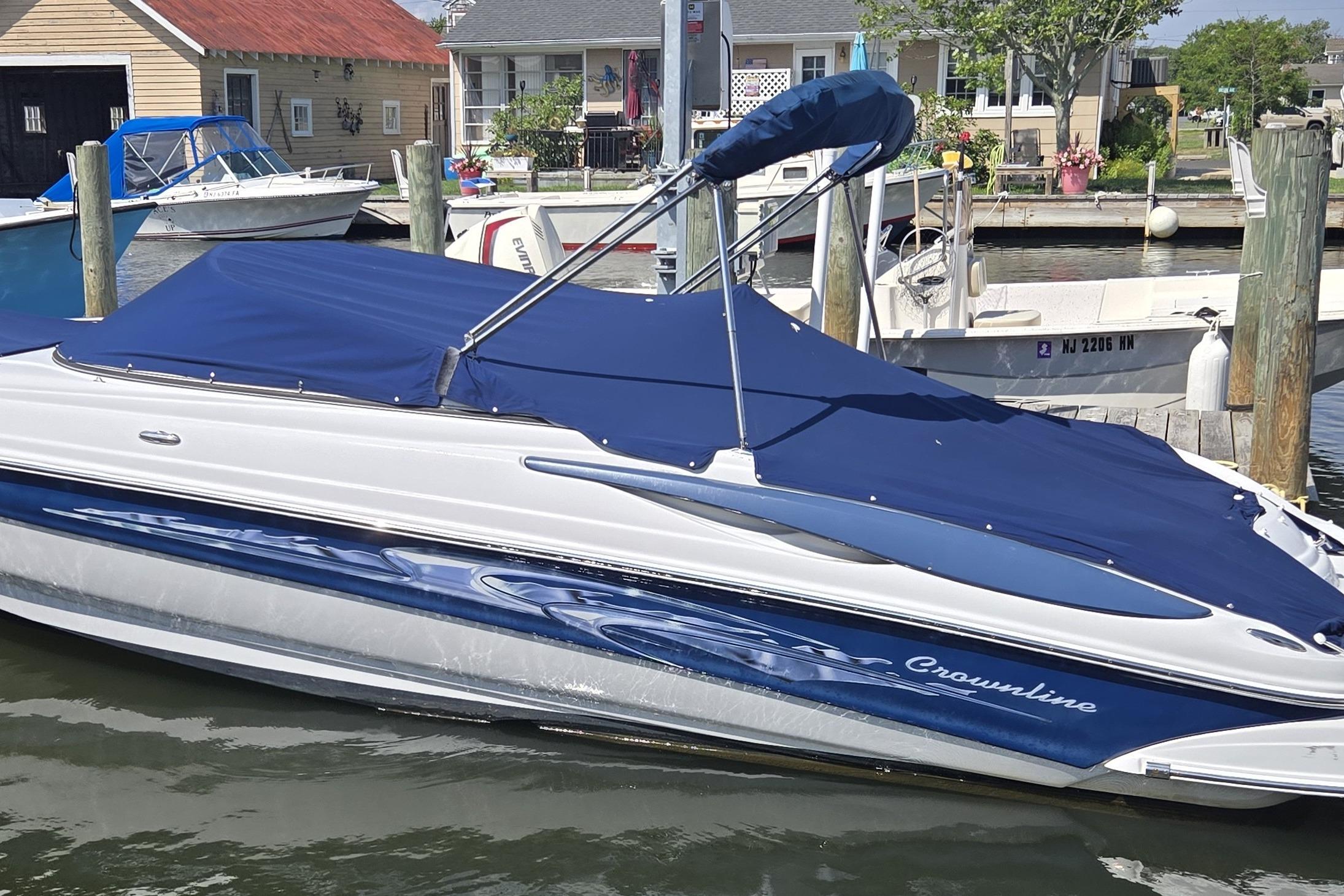 2007 Crownline 220 LS