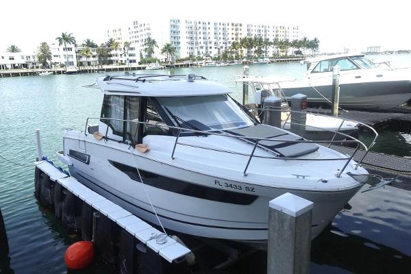2021 Jeanneau NC 895