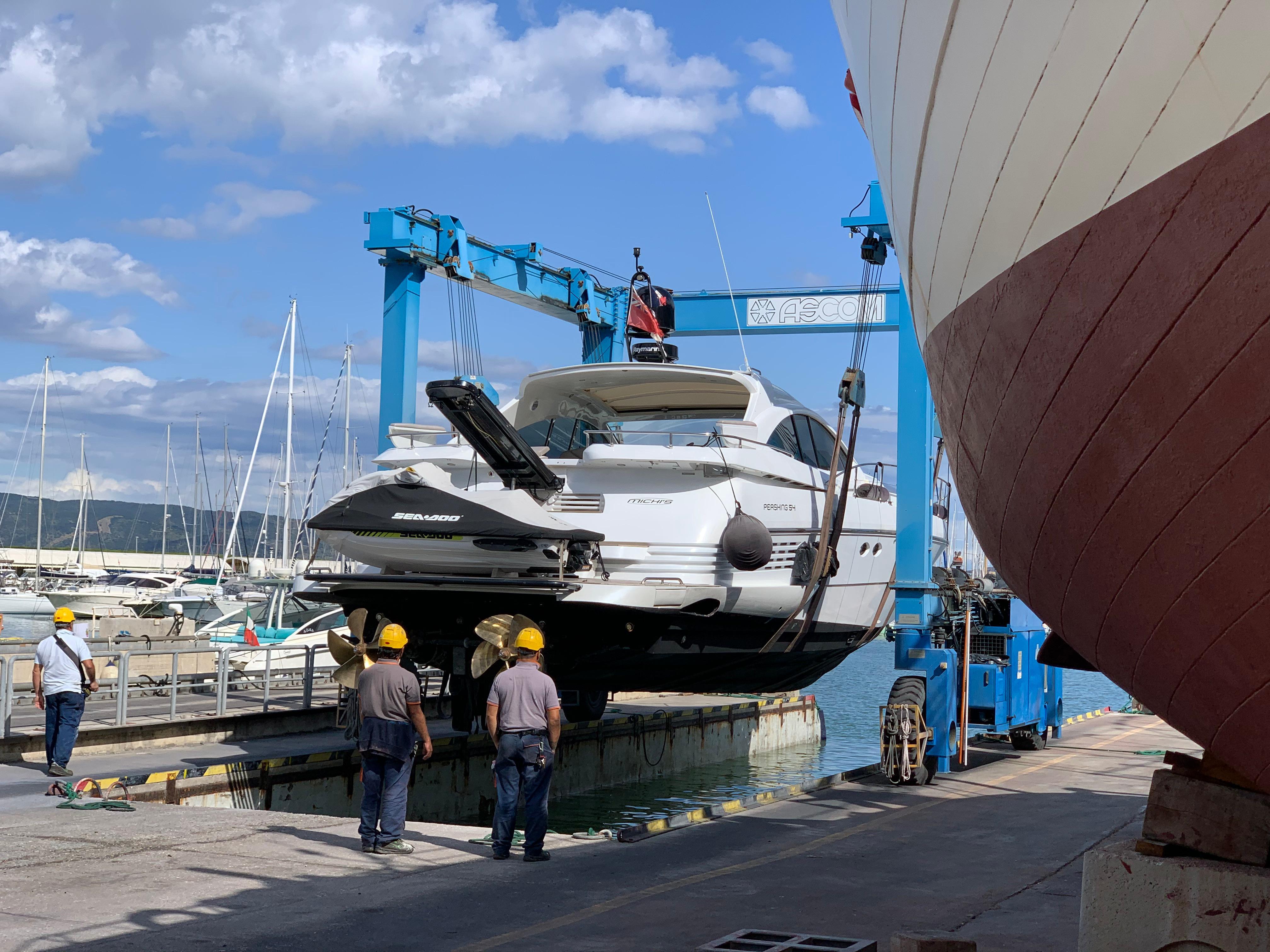 2000 Pershing 54