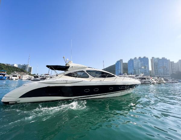 Atlantis 55