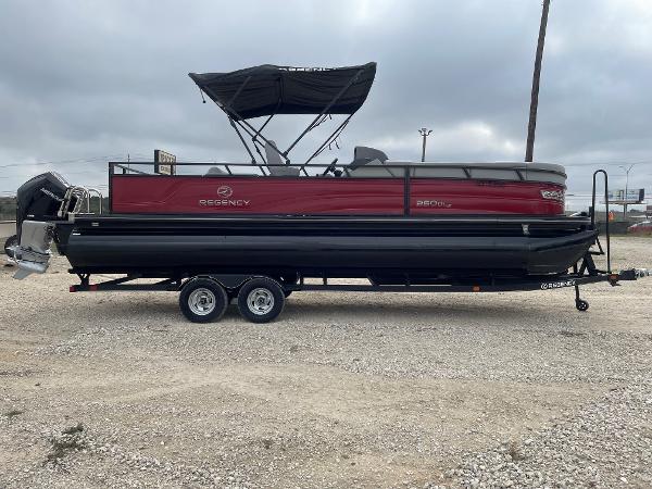 2023 Regency 250 DL3