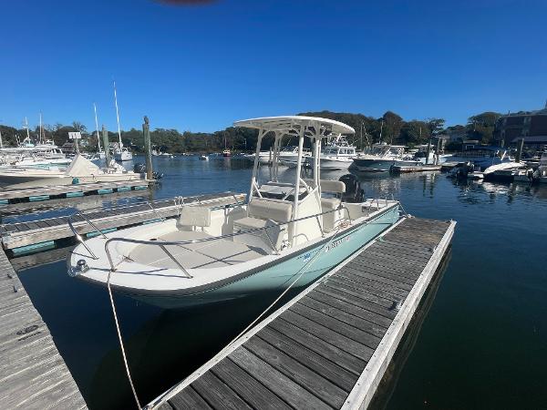 2021 Boston Whaler 210 Montauk