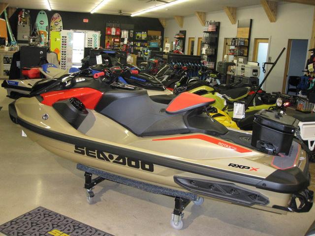 2025 BRP Sea-Doo RXP-X 325 W/SOUND, METALLIC TAN/ LAVA RED