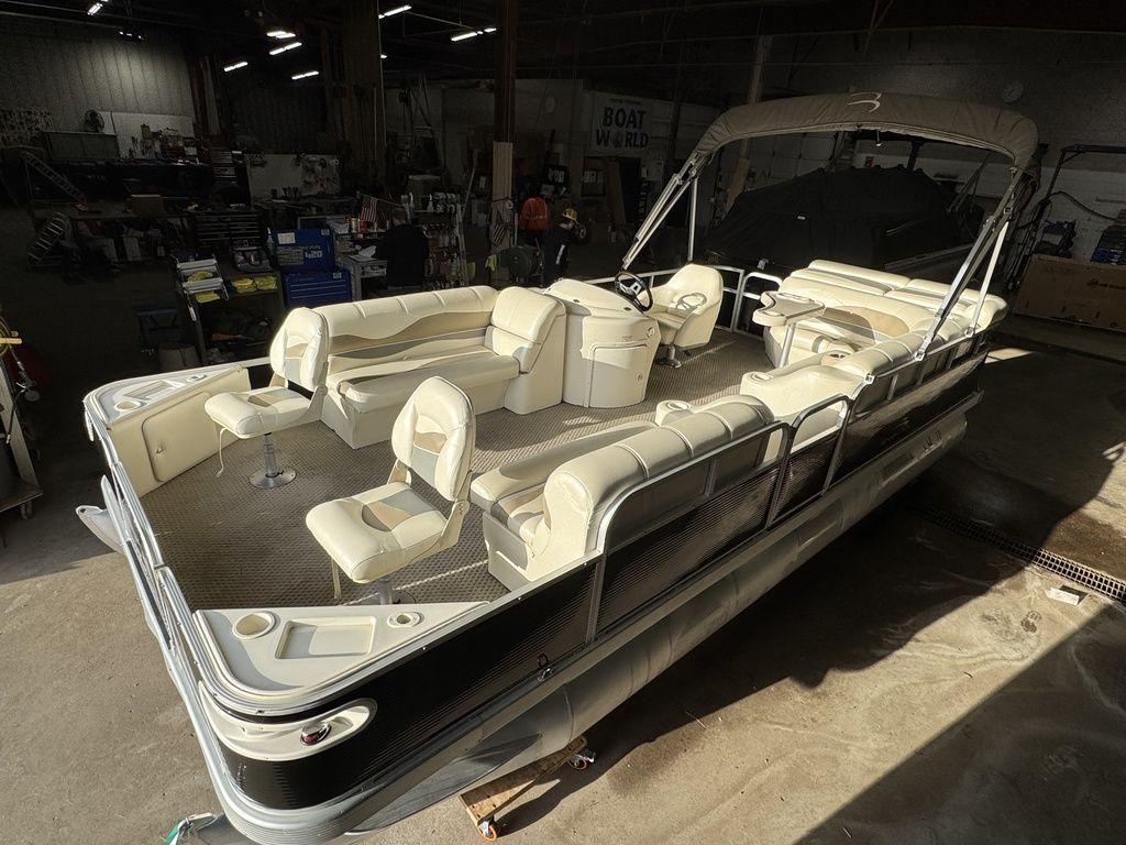 2006 Bennington 2050 GS Pontoon