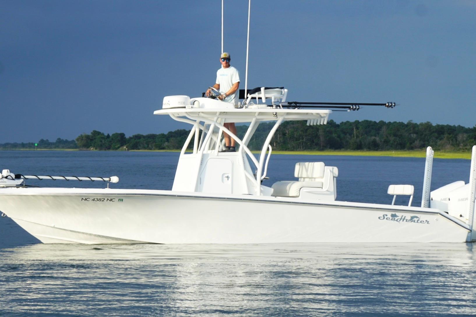 2022 SeaHunter 28 Floridian