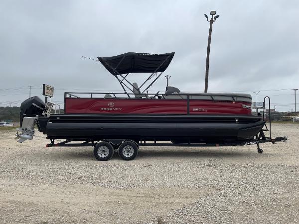 2023 Regency 250 DL3