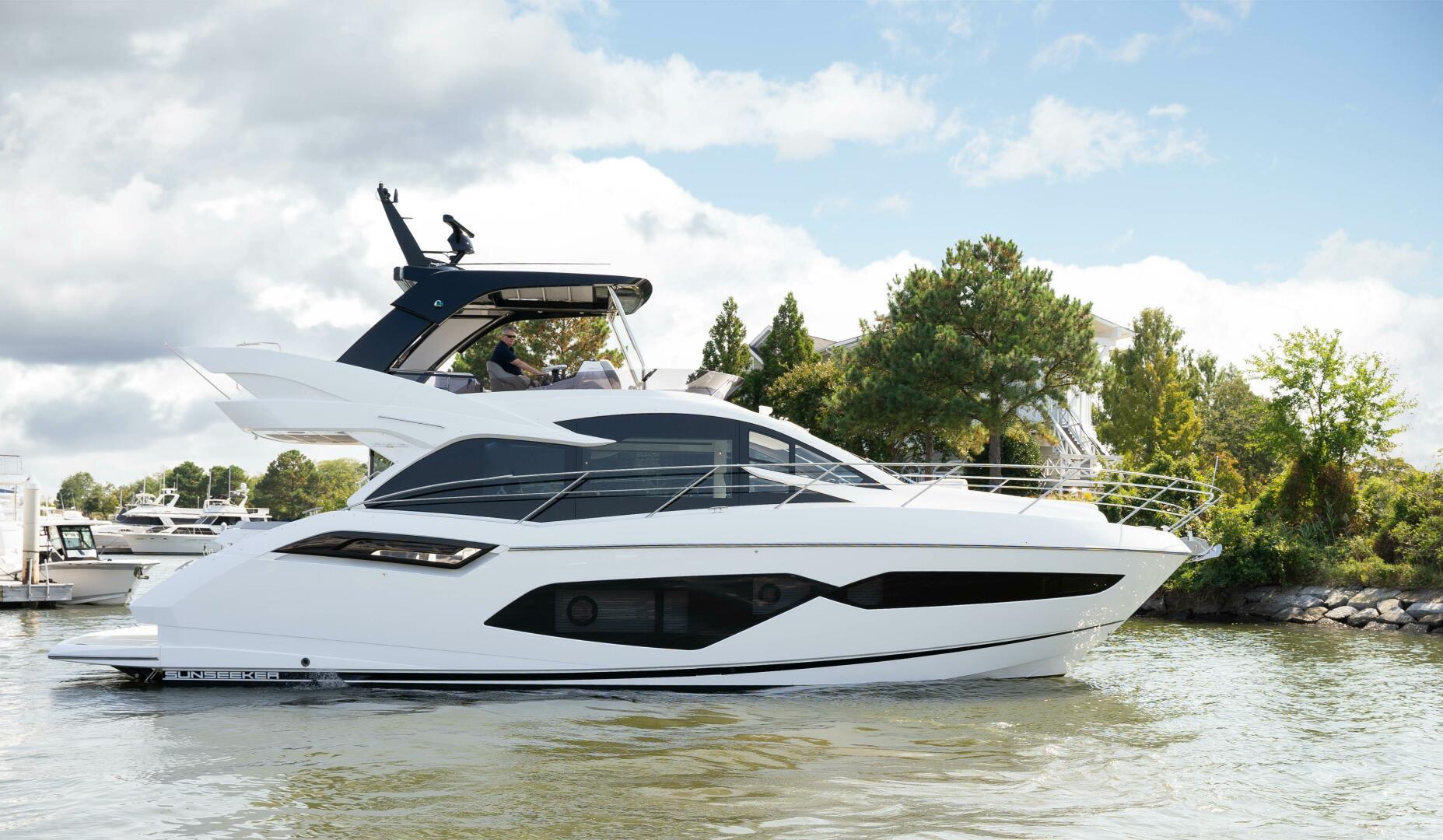 2025 Sunseeker Manhattan 55