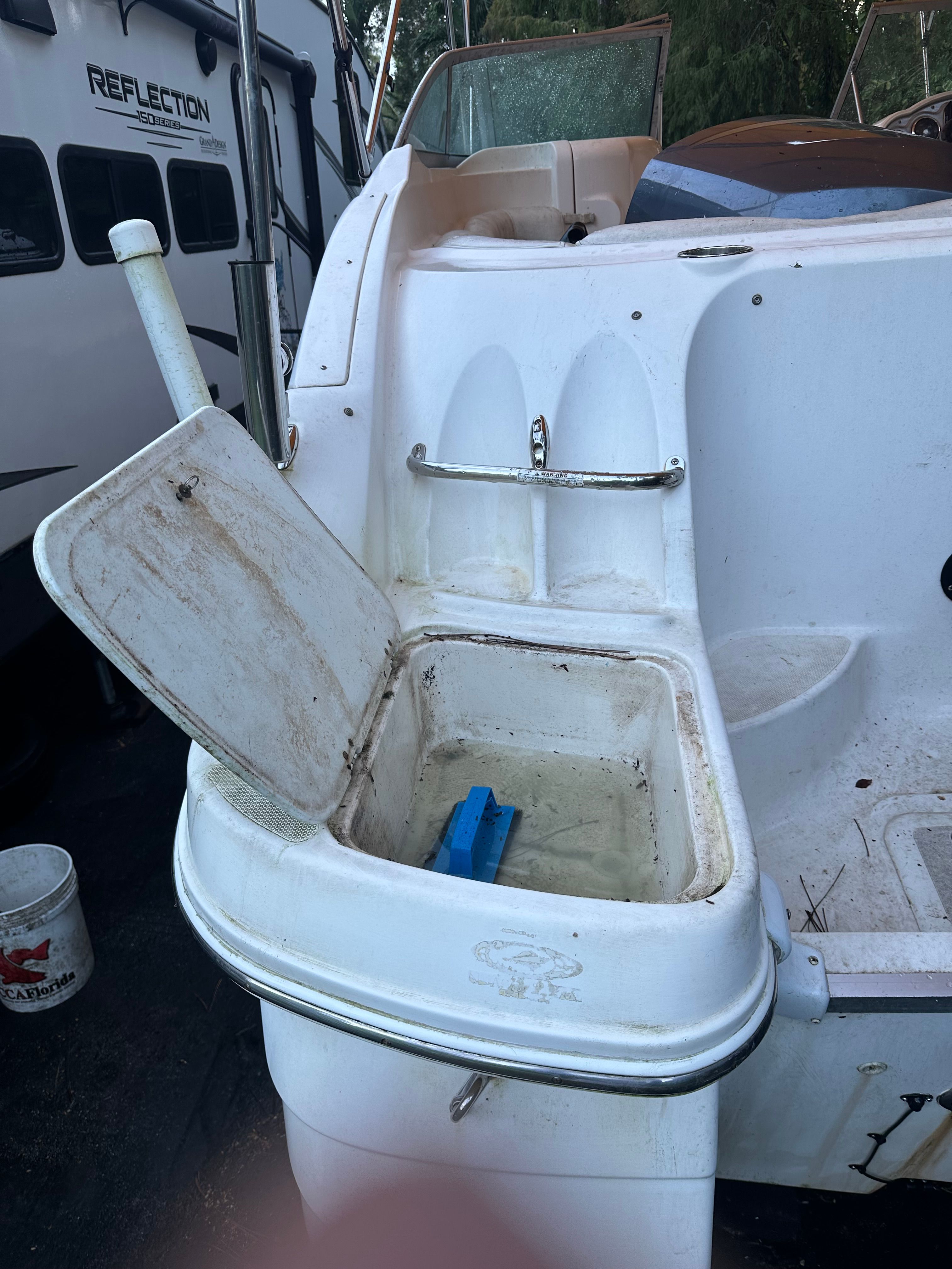 2011 Hurricane SunDeck 2000 OB