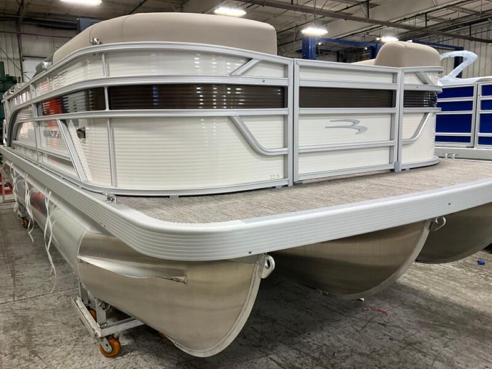2025 Bennington 22 SSR