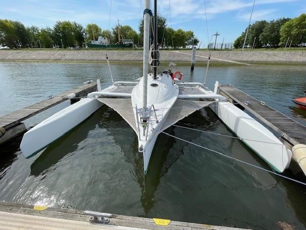 2014 TRICAT 25 EVOLUTION - Trailer included!
