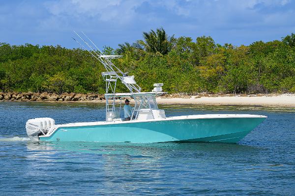 2014 SeaVee 39 CENTER CONSOLE