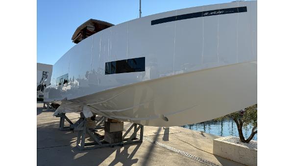 2025 De Antonio Yachts D42 Open